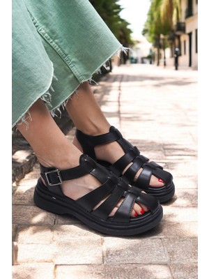 Riccon Kadın Sandalet 0012700 Siyah Cilt Malzeme ile Rahat ve Şık Tasarım