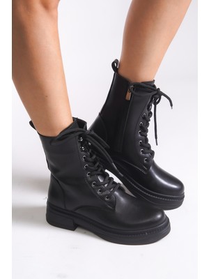 Riccon Kadın Postal Bot Isolshia 0012701 Siyah Dış Materyal ile Şık ve Rahat Tasarım