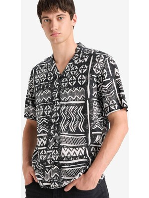 DeFacto New Regular Fit Apaş Yaka Desenli Kısa Kollu Gömlek E3696AX25SM