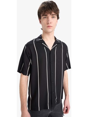 DeFacto Regular Fit Apaş Yaka Çizgili Kısa Kollu Gömlek E3376AX25SM