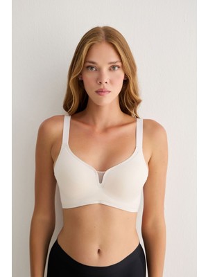 Madwoman Battal Beden Balensiz Çıkarılabilir Pedli Dikişsiz Lazer Sütyen 3318 Pembe