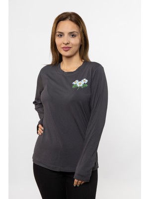 ARZ Kadın Füme Renk Papatya Baskılı Uzun Kollu Tshırt