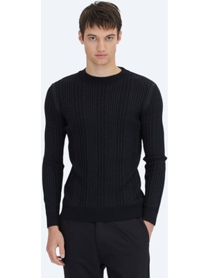Siyah Bisiklet Yaka Jakarlı Yün Karışımlı Triko Kazak
