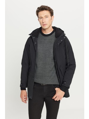 Altınyıldız Classics Standart Fit Normal Kesim Kapüşonlu Dik Yaka Yan Cepli Kaban