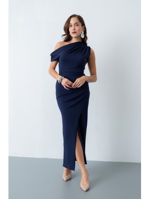 Kadın Lacivert Omuz Dekolteli Midi Davet Elbisesi