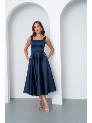 Kadın Lacivert Kare Yaka Kemerli Midi Söz Nişan Elbisesi