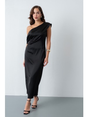 Kadın Siyah Degaje Yaka Saten Elbise