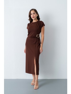 Kadın Kahverengi Toka Detay Midi Davet Elbisesi