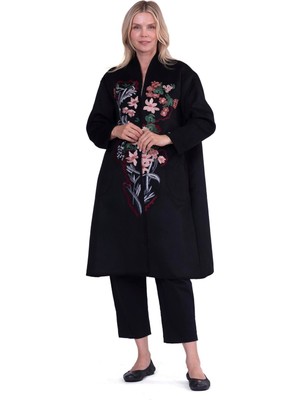 Doğa Nakışlı Yün Kap Siyah