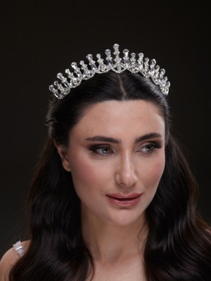 Magic Tiara Inci Görünümlü Kristal Gelin Tacı – Zarif ve Şık Tasarım (6150)