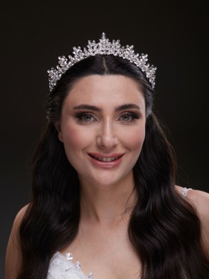 Kristal Taşlı Gelin Tacı – Zarif ve Işıltılı Prenses Model