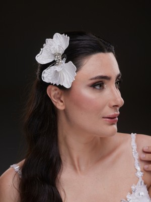 Kelebek Modeli Dantel ve Incili Gelin Saç Aksesuarı