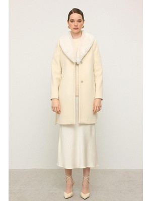 Şal Yaka Kürklü Belden Bağlamalı Kaban Ekru 3093
