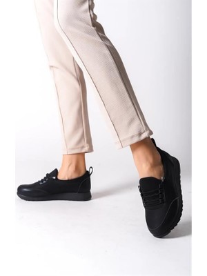 Kadın Siyah Bağcıklı Lastikli Ortopedik Rahat Taban Taş Detaylı Günlük Babet Anne Ayakkabısı