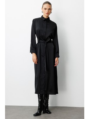 Mizalle Siyah Saten Maksi Gömlek Elbise