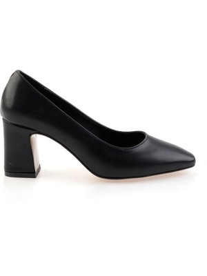 Siyah  Kadın Klasik Topuklu Ayakkabı K01213035509