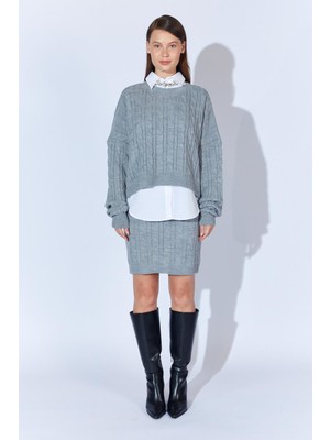 Kadın Gri Saç Örgülü Etek Kazak Takım