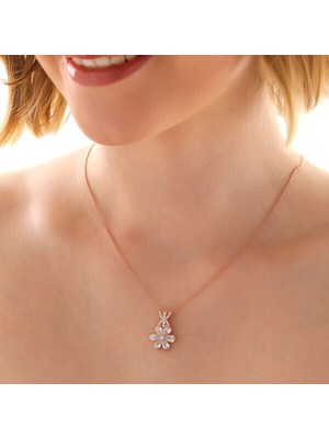 Rose Beyaz Sevgi Çiçegi  925 Ayar Gümüş Kadın Kolye