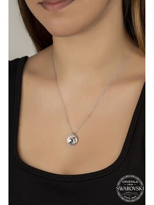  Crystal Taşlı  Çerçeveli 925 Ayar Gümüş Kolye