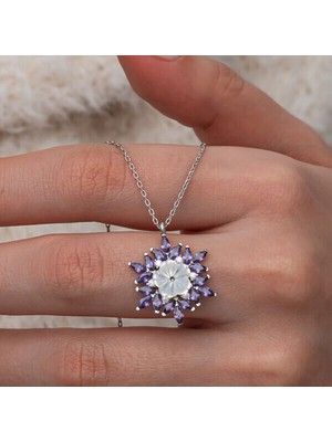 Mor Lotus Çiçegi Desenli Yapraklı 925 Ayar Gümüş Kadın Kolye