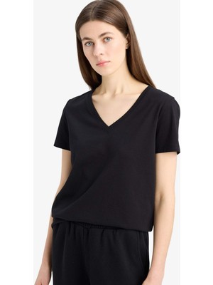 DeFacto %100 Pamuk Regular Fit V Yaka Basic Penye Tişört E5850AX25SM