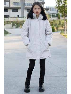 Bej Çıtçıtlı Cepli Esnek Bel Içi Kürklü Kız Çocuk Kapüşonlu Mont 21302