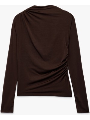 Drape Detaylı Dar Kesim Uzun Kollu Tişört