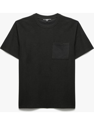 Regular Fit Kısa Kollu Pamuklu Cep Detaylı Bisiklet Yaka Basic Tişört