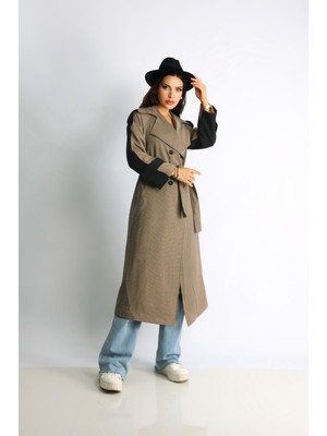 Şık Taş Rengi Düğmeli Trençkot – Rahat ve Modern Kesim