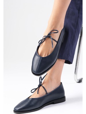 Mio Gusto Elaine Kadın Babet Ayakkabı Lacivert Renk Suni Deri Düz Tabanlı 1 cm Topuk