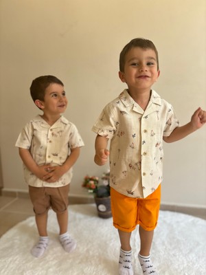 Erkek Çocuk Kaplan ve Aslan Desenli 2 Farklı Şortlu Gömlekli Alt Üst Takım