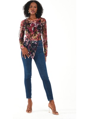 Yırtmaç Detaylı Bluz