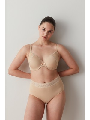 My Form Ten Rengi Toparlayıcı Dantel Detaylı Balenli Dolgusuz Sütyen