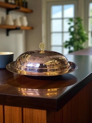 Bakır Dünyası - El Dövmesi Bakır Kapaklı Sunumluk – 40 cm | El Işçiliği, Şık Yemek ve Meyve Sunumları Için Özel Tasarım Sunumluk