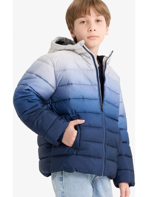 DeFacto Erkek Çocuk Su Geçirmez Kapüşonlu Polar Astarlı Fermuarlı Şişme Mont E9345A825WN