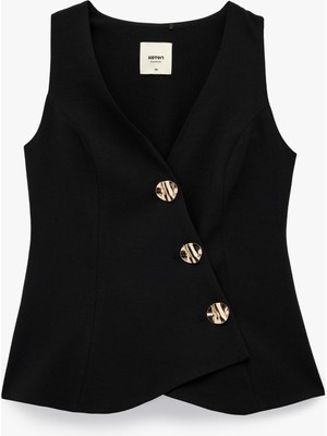 Asimetrik Metal Aksesuarlı Kolsuz Kruvaze Yaka Yelek