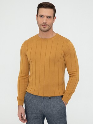 Cacharel Erkek Hardal Slim Fit Bisiklet Yaka Triko Kazak 50240208-VR072