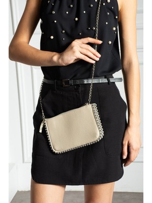 Boncuk Detaylı Zincir Askılı Kadın Çanta