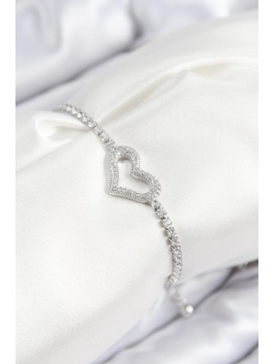 Pirinç Zirkon Taşlı Kalp Model Gümüş Renk Asansörlü Kadın Bileklik  - PRT3500EB08482