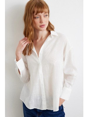 Nakış Detaylı Gömlek Beyaz