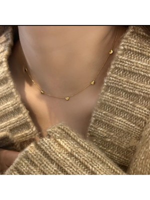 Kalp Modeli Zarif Kolye ile Şıklığınızı Yükseltin