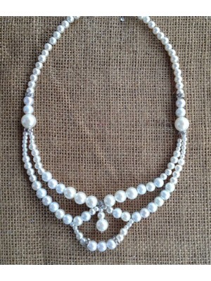 Beyaz Inci Taşlı Şık Kadın Kolye ile Zarafetinizi Yükseltin