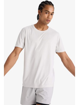 DeFacto Slim Fit Dar Kesim Bisiklet Yaka Çabuk Kuruyan Nefes Alabilen Esnek Kumaş Baskılı Sporcu Kısa Kollu Tişört E9318AX25AU