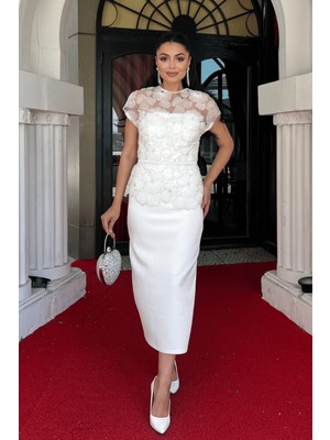 Atlas Kumaş Boncuk Detaylı Kalem Elbise - Beyaz