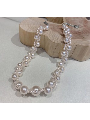 Şıklığınızı Tamamlayacak Beyaz Inci Kolye