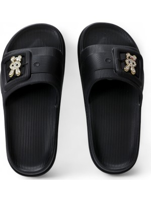 Yumuşak Iç Taban ve Nefes Alabilir Yapıya Sahip Kadın Ortopedik Terlik