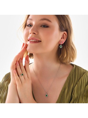 Yeşil Taşlı Kalpli 925 Ayar Gümüş Kadın Set