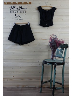 MarLuna Boutique Crop