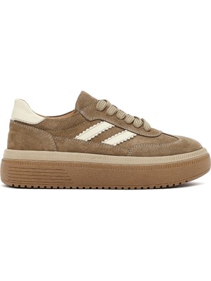 Kadın Bej Bağcıklı Kalın Tabanlı Süet Deri Sneaker 25AFD512610