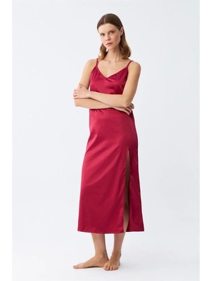 Yırtmaçlı Uzun Saten Gecelik Bordo